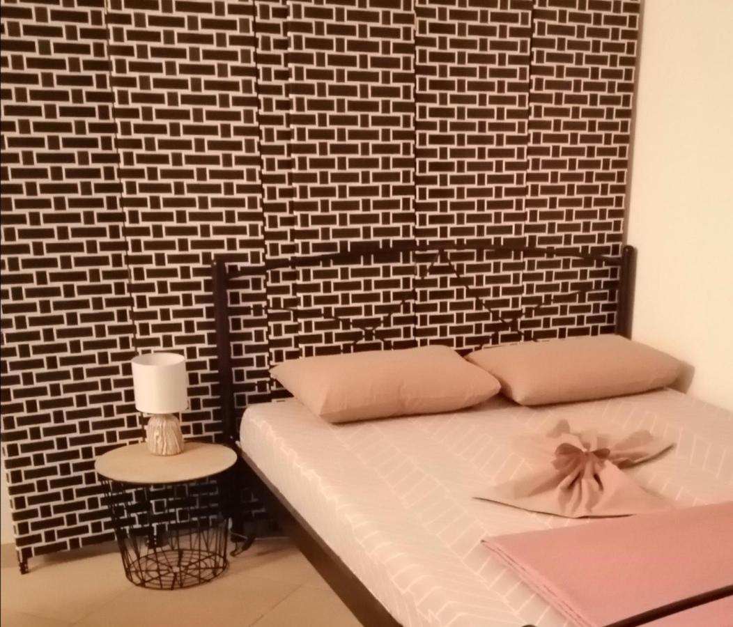Rania S Studio Volos Bagian luar foto