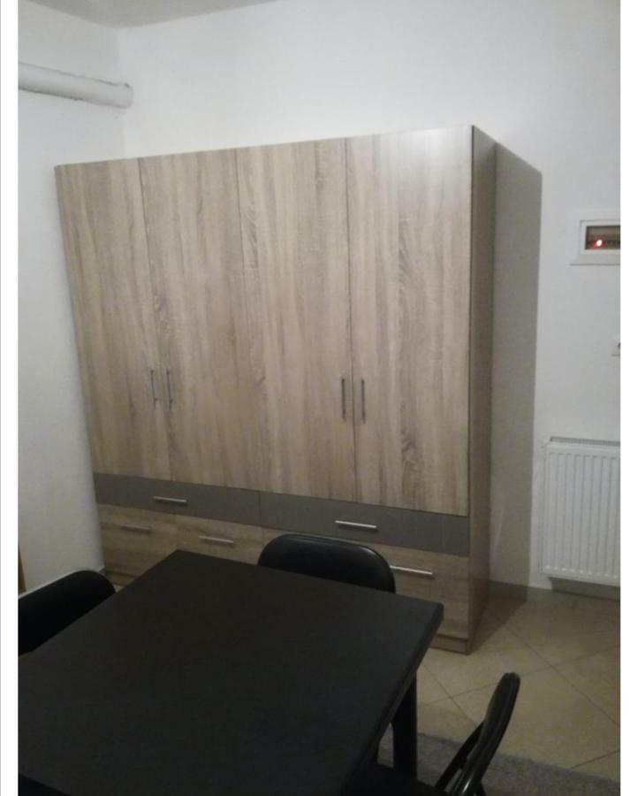 Rania S Studio Volos Bagian luar foto